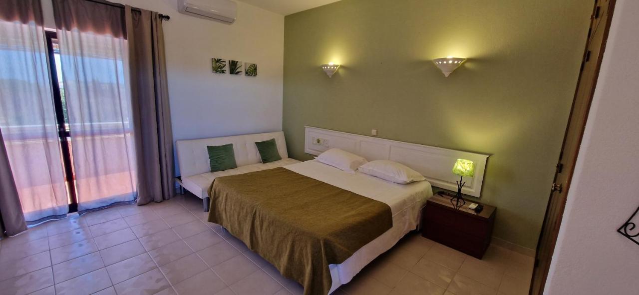 Casa Rosa Montes Hotel Praia Da Luz Ngoại thất bức ảnh
