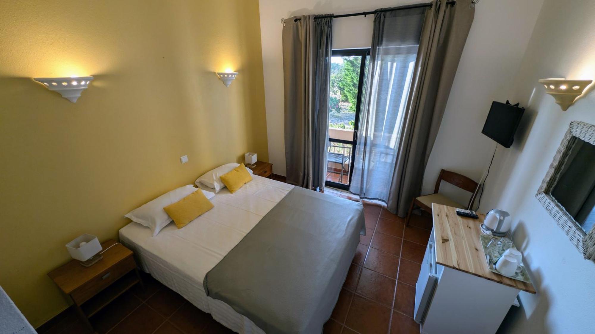 Casa Rosa Montes Hotel Praia Da Luz Ngoại thất bức ảnh